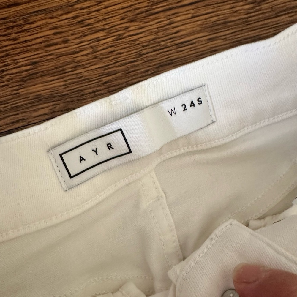 AYR Women's white the pop  Jeans 24 short